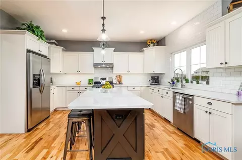 7036 Saddleback Rd, Maumee, OH 43537 photo 9