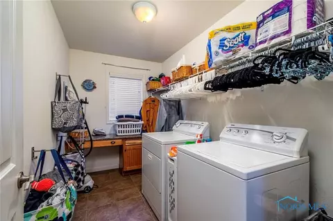 7036 Saddleback Rd, Maumee, OH 43537 photo 33