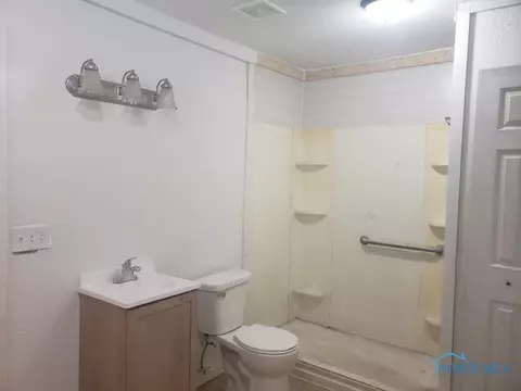 342 E Park St, Toledo, OH 43608 photo 10