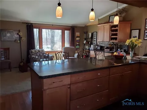 113 Troder St, Bryan, OH 43506 photo 6