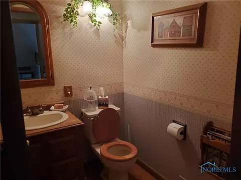 113 Troder St, Bryan, OH 43506 photo 11