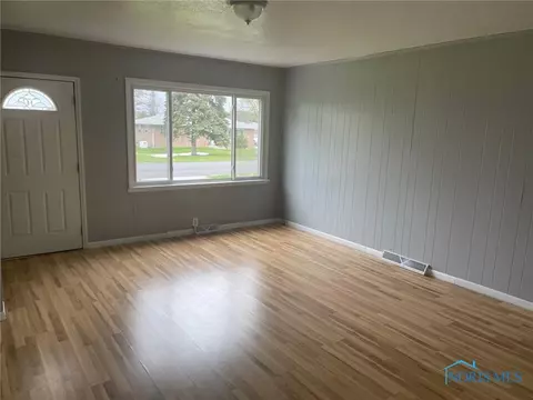 200 Elm St, Walbridge, OH 43465 photo 24