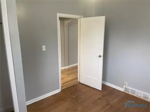 200 Elm St, Walbridge, OH 43465 photo 19