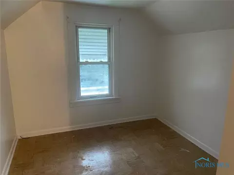 200 Elm St, Walbridge, OH 43465 photo 11
