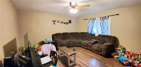 1833 E Benwick Rd, Toledo, OH 43613 photo 3