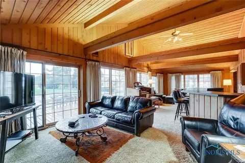 2869 Manley Rd, Maumee, OH 43537 photo 6