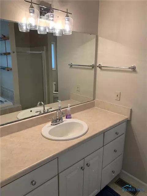 255 Connin St, Bryan, OH 43506 photo 17