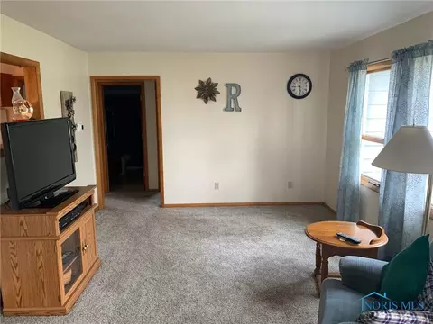 606 S Beech St, Stryker, OH 43557 photo 3