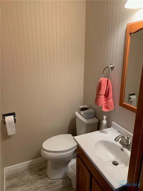 606 S Beech St, Stryker, OH 43557 photo 11