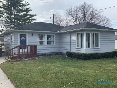 606 S Beech St, Stryker, OH 43557 photo 1