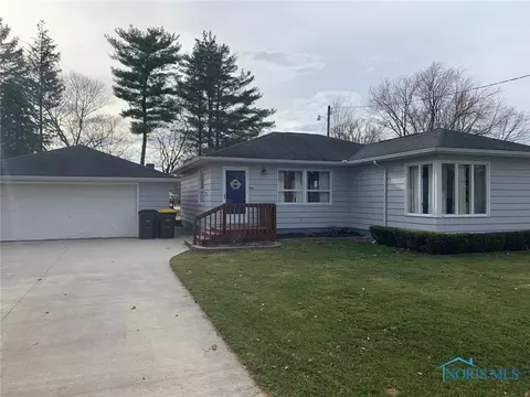 606 S Beech St, Stryker, OH 43557 photo 2