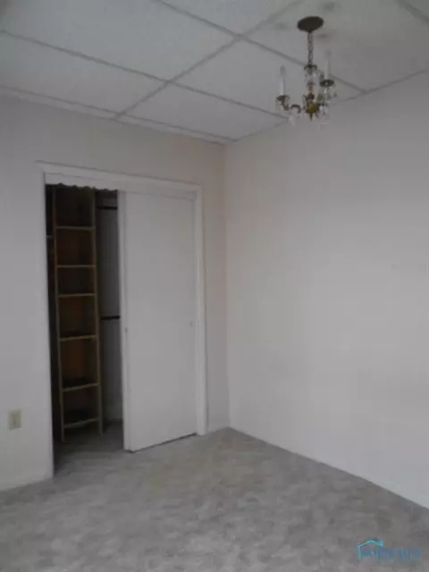 1027 E Main St, Ottawa, OH 45875 photo 9