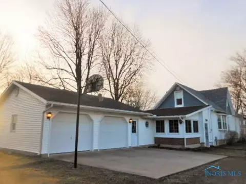 1027 E Main St, Ottawa, OH 45875 photo 3