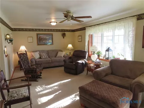 412 N Union St, Bryan, OH 43506 photo 6