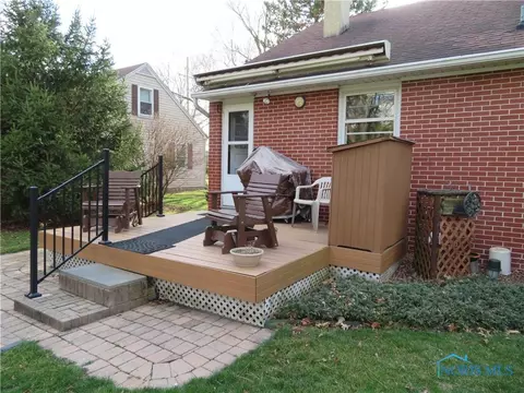 412 N Union St, Bryan, OH 43506 photo 3