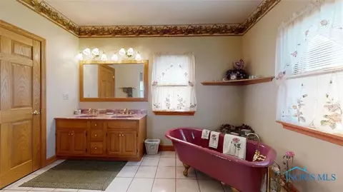 2963 Maple Ridge Rd, Willard, OH 44890 photo 8