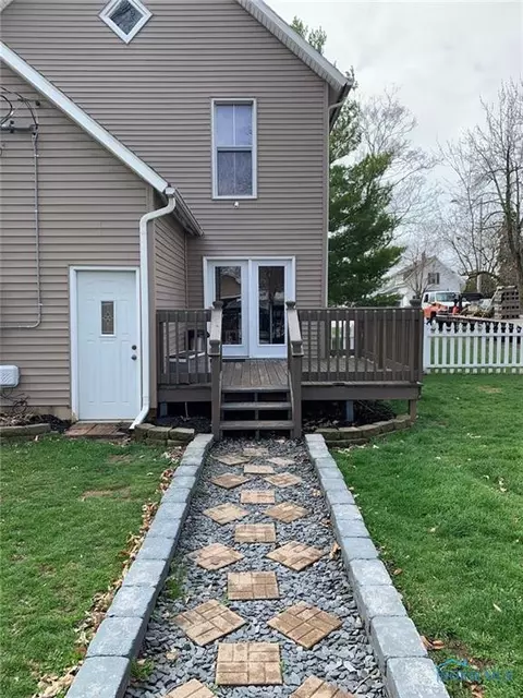 339 E High St, Bryan, OH 43506 photo 30