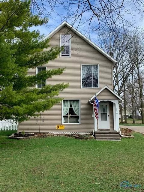 339 E High St, Bryan, OH 43506 photo 2