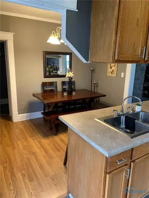 339 E High St, Bryan, OH 43506 photo 10