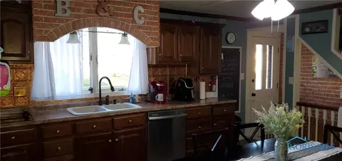 1453 E 3rd St, Ottawa, OH 45875 photo 4