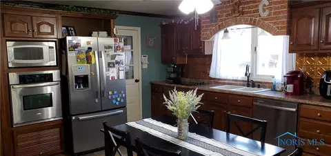 1453 E 3rd St, Ottawa, OH 45875 photo 3