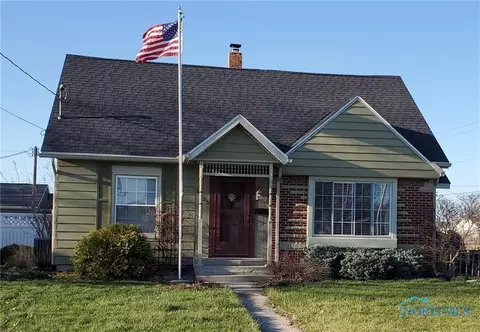 1453 E 3rd St, Ottawa, OH 45875 photo 2