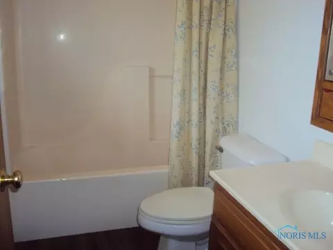 1713 Colonial Ln, Bryan, OH 43506 photo 10
