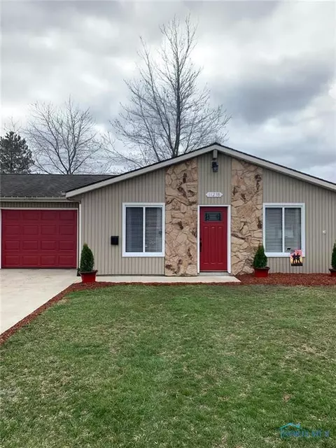 1123 Cardinal Dr #B, Bryan, OH 43506 photo 2