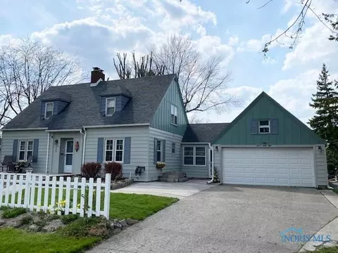 768 N Cherry St, Paulding, OH 45879 photo 2