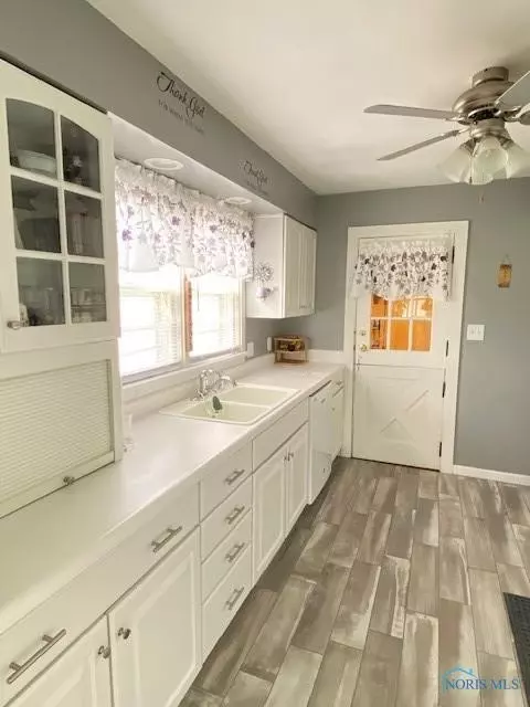 768 N Cherry St, Paulding, OH 45879 photo 3