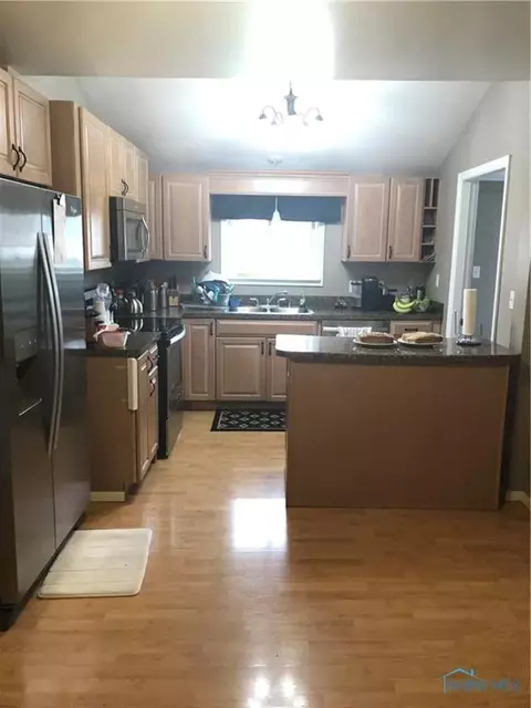 309 E Lima St, Findlay, OH 45840 photo 4