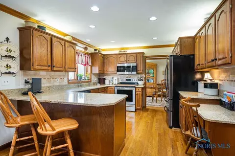 6830 Shadowcreek Dr, Maumee, OH 43537 photo 6