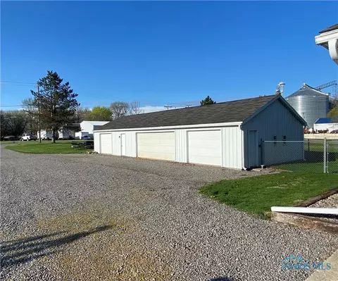 406 E Indiana St, Edon, OH 43518 photo 3