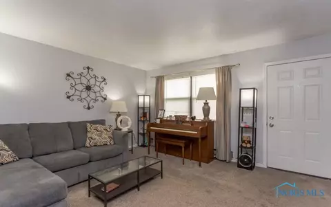 1017 Ranch Dr, Toledo, OH 43607 photo 10