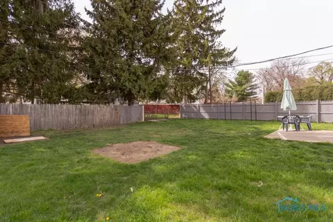 1017 Ranch Dr, Toledo, OH 43607 photo 4