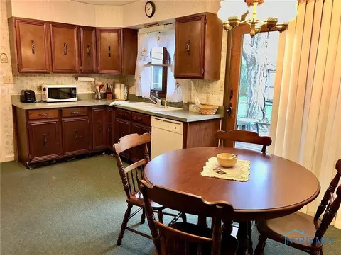 22922 W Hellwig Rd, Genoa, OH 43430 photo 6