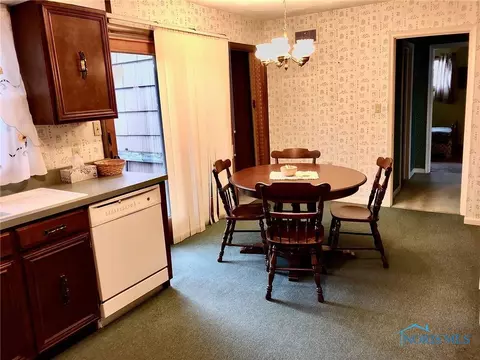 22922 W Hellwig Rd, Genoa, OH 43430 photo 4