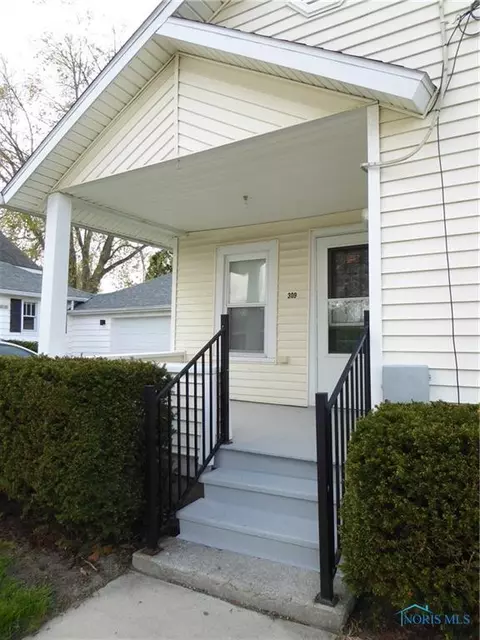 309 West St, Archbold, OH 43502 photo 2