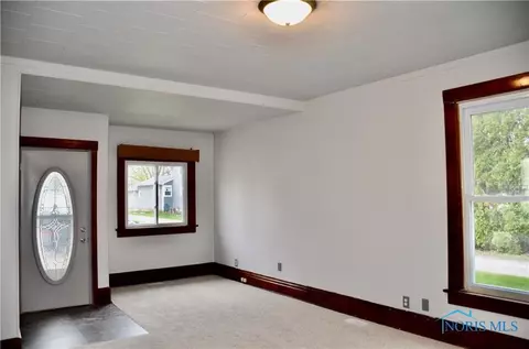 208 E Main St, Vanlue, OH 45890 photo 2