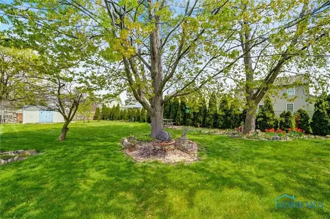 28176 E Broadway St, Walbridge, OH 43465 photo 47