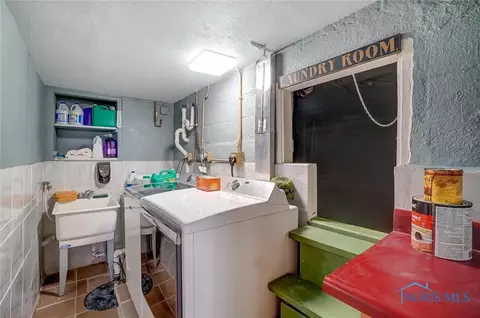 28176 E Broadway St, Walbridge, OH 43465 photo 40
