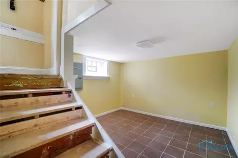 28176 E Broadway St, Walbridge, OH 43465 photo 36