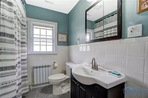 28176 E Broadway St, Walbridge, OH 43465 photo 35