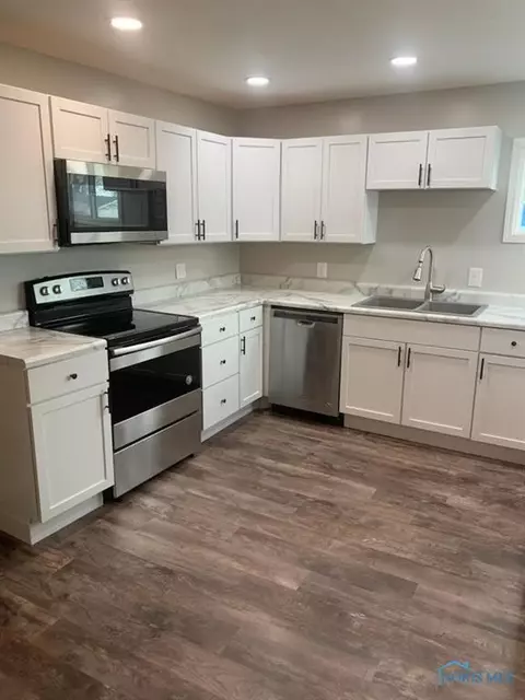 238 Vine St, Bryan, OH 43506 photo 3