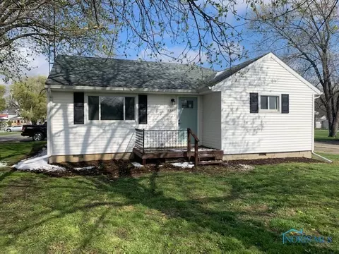 238 Vine St, Bryan, OH 43506 photo 1