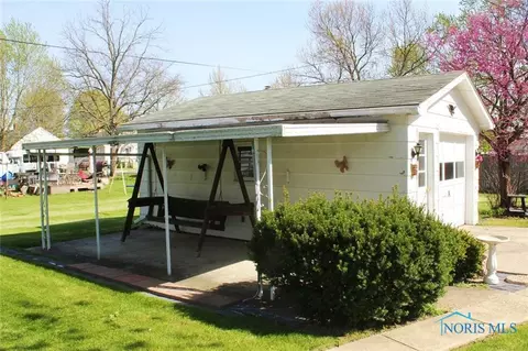 516 E Butler St, Bryan, OH 43506 photo 7