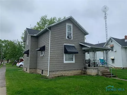 538 W High St, Bryan, OH 43506 photo 2