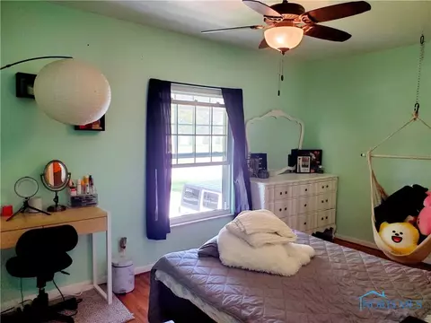 218 Earl St, Walbridge, OH 43465 photo 21