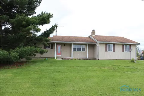 228 Barden St, Lyons, OH 43533 photo 1