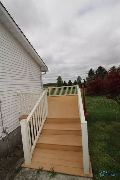228 Barden St, Lyons, OH 43533 photo 27